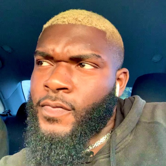 Meet your Posher, Chidera - Picture 1 of 3